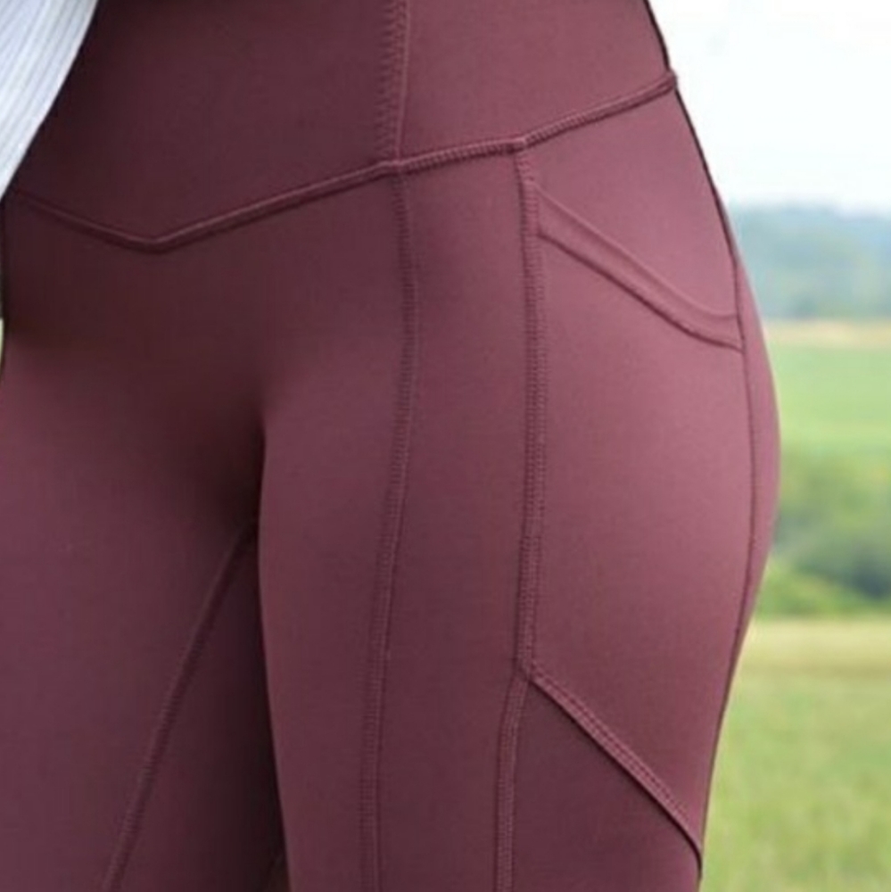 Lululemon All the right places ATRP crop